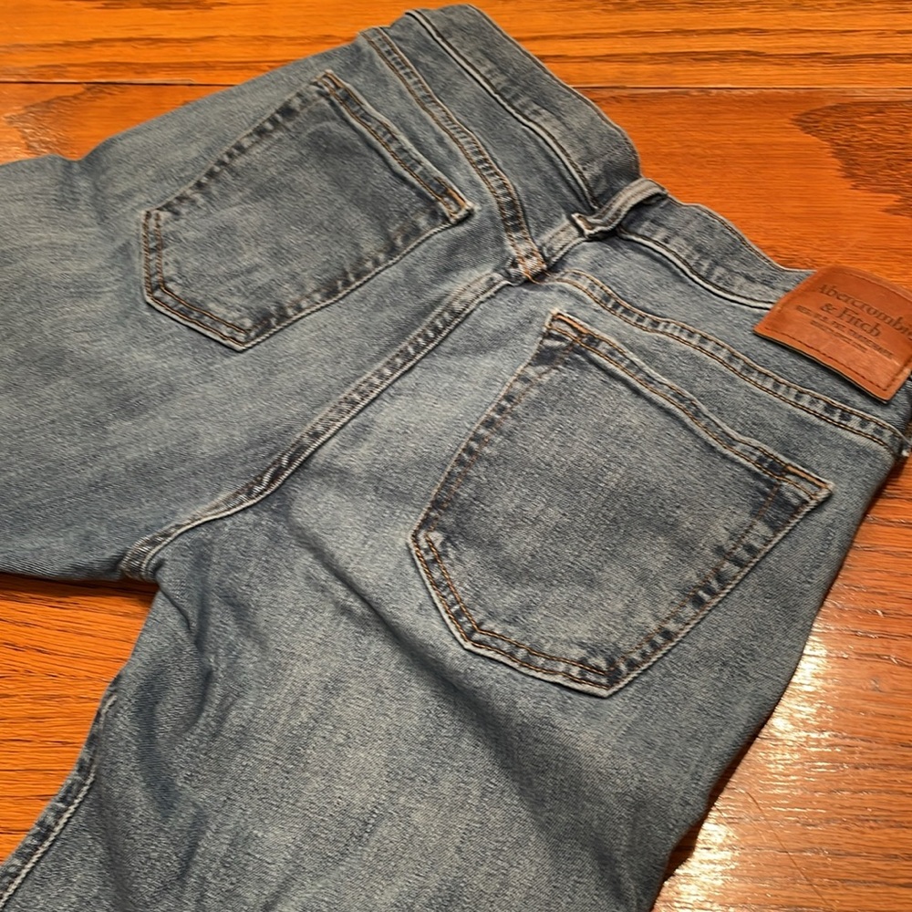 A & F skinny jeans - Picture 4 of 5